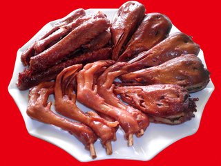 鹵菜出鍋就發(fā)黑，抹鹵水VS抹鹵油哪個好？