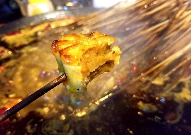 火鍋串串香月餅，別有一番驚異滋味，值得嘗試