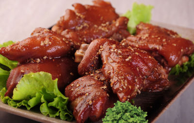 哪家烤豬蹄技術(shù)培訓(xùn)學(xué)校技術(shù)好？調(diào)味簡單