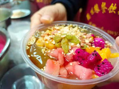 冰粉小吃技術(shù)培訓(xùn)學(xué)校哪里好？培訓(xùn)各種佐料的搭配