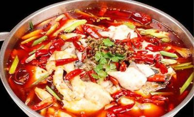 成都學(xué)火鍋魚技術(shù)培訓(xùn)哪里好？培訓(xùn)火鍋味型兌鍋技巧
