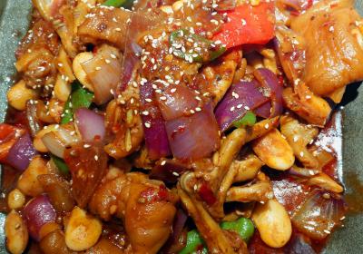 選擇干鍋技術(shù)培訓(xùn)學(xué)校哪里比較好？