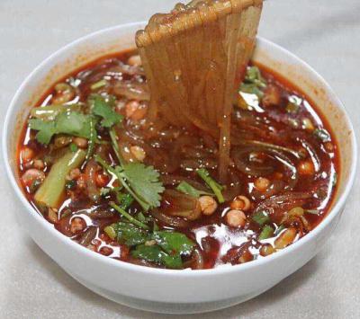 手工酸辣粉技術(shù)培訓(xùn)哪家好？