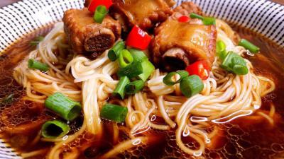 成都餐飲培訓(xùn)學(xué)校排名，排骨面食技術(shù)培訓(xùn)哪里正宗？