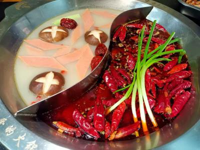 四川火鍋技術(shù)培訓(xùn)學(xué)校哪家好？飄味緣餐飲培訓(xùn)學(xué)校