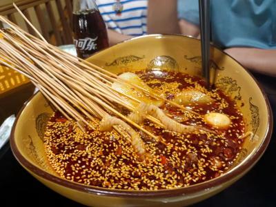 小吃培訓(xùn)學(xué)校多少錢？培訓(xùn)小吃價格學(xué)校有哪些？