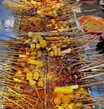 街邊熱鹵串串技術(shù)培訓(xùn)多少錢？成都串串香培訓(xùn)學(xué)校,