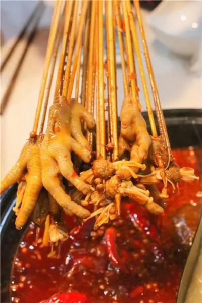 成都冷鍋串串香的做法及配方？成都冷串串香培訓