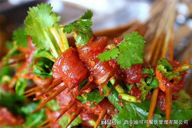 串串香培訓(xùn)學(xué)校哪個(gè)好？成都哪里可以學(xué)串串香技術(shù)？