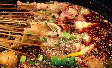 成都串串香培訓(xùn)班哪家好？培訓(xùn)成都串串冒菜多少錢(qián)？