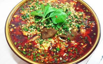 如何選擇成都冒菜培訓(xùn)學(xué)校？師資力量與獨特配方是關(guān)鍵