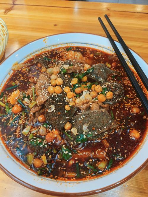 正宗冒菜技術(shù)培訓(xùn)班哪家好？油炸冒菜培訓(xùn)