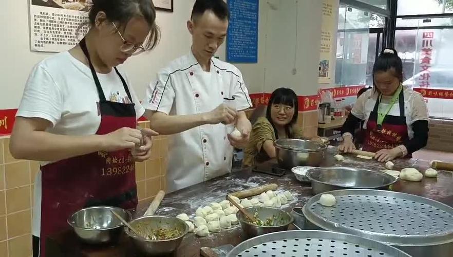 成都包子培訓班哪家好？蜀味緣早餐技術培訓