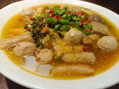 冒菜技術(shù)培訓(xùn)費用解析：品牌規(guī)模與課程內(nèi)容如何影響你的選擇