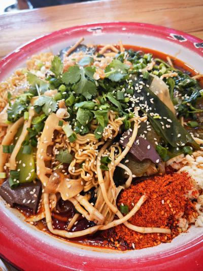 成都冒菜培訓(xùn)學(xué)校怎么選？飄味緣優(yōu)勢(shì)特點(diǎn)全解析